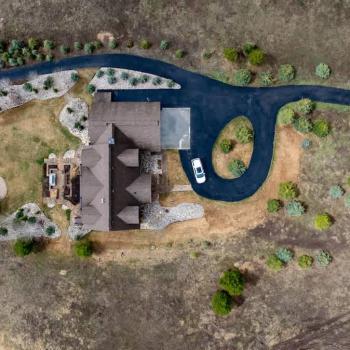 Aerial view of the cabin.