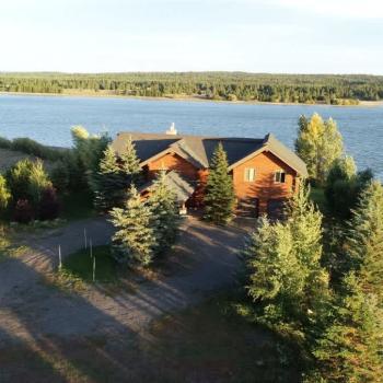 Beautiful cabin for the perfect family getaway.