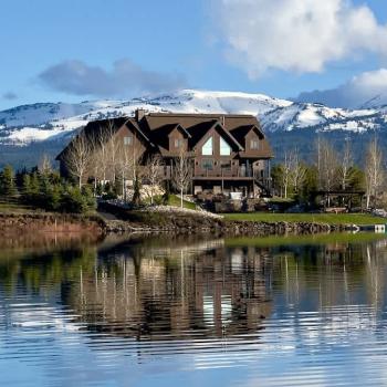 Welcome to West of Yellowstone Lodge.