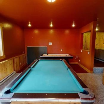 Basement game room to enjoy some quality time with everyone.