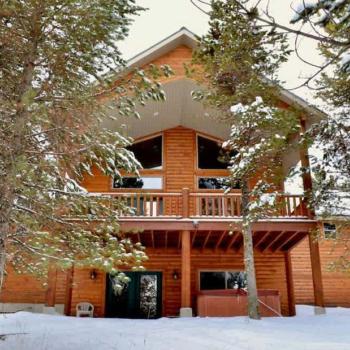 Welcome to Huckleberry Retreat.