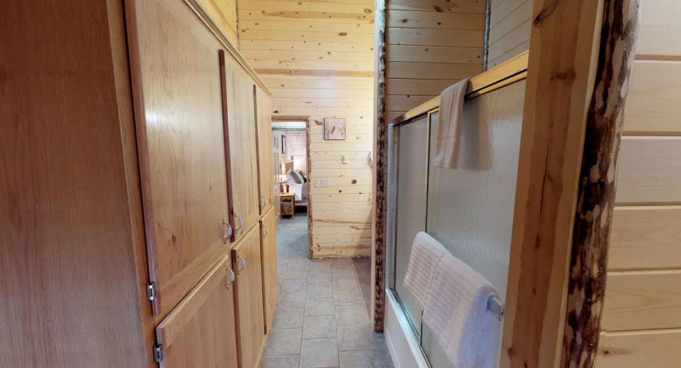 Fresh clean towels are provided to everyone during yours stay.