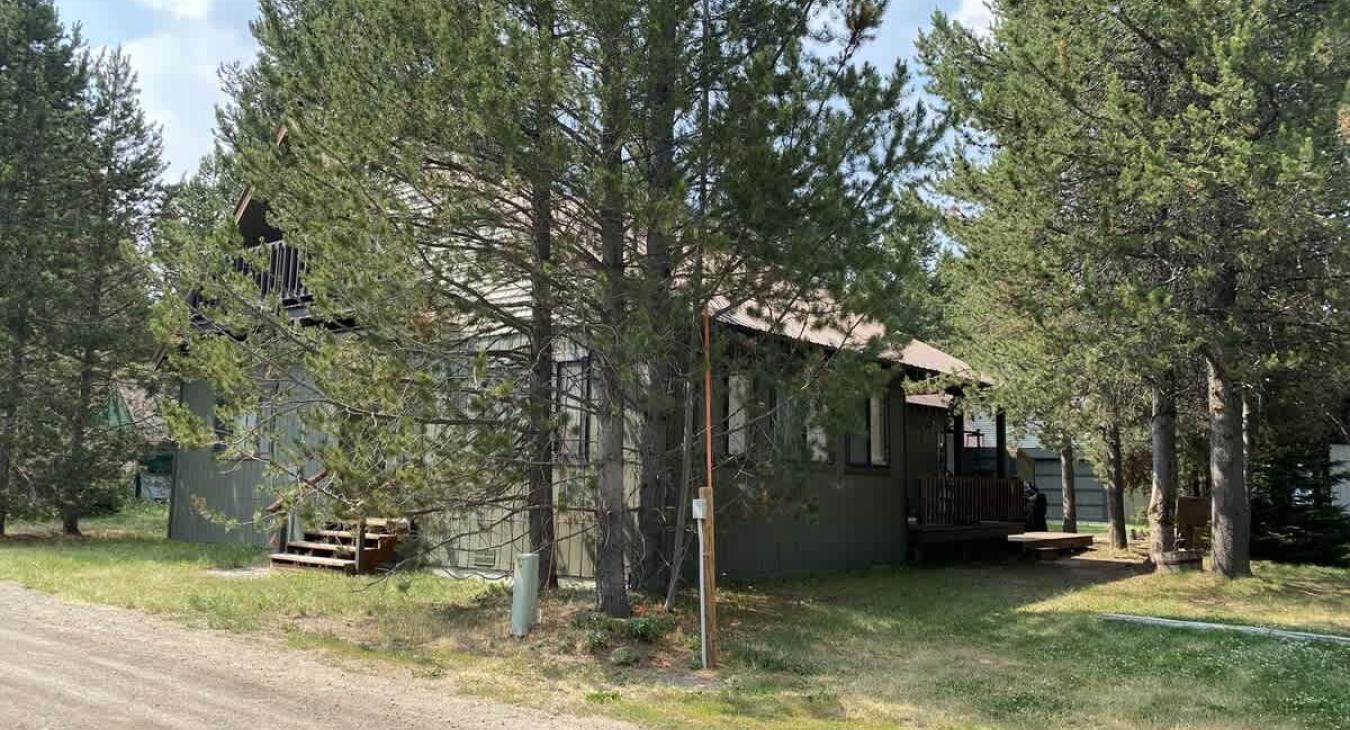 Enjoy your stay at Evergreen Getaway.