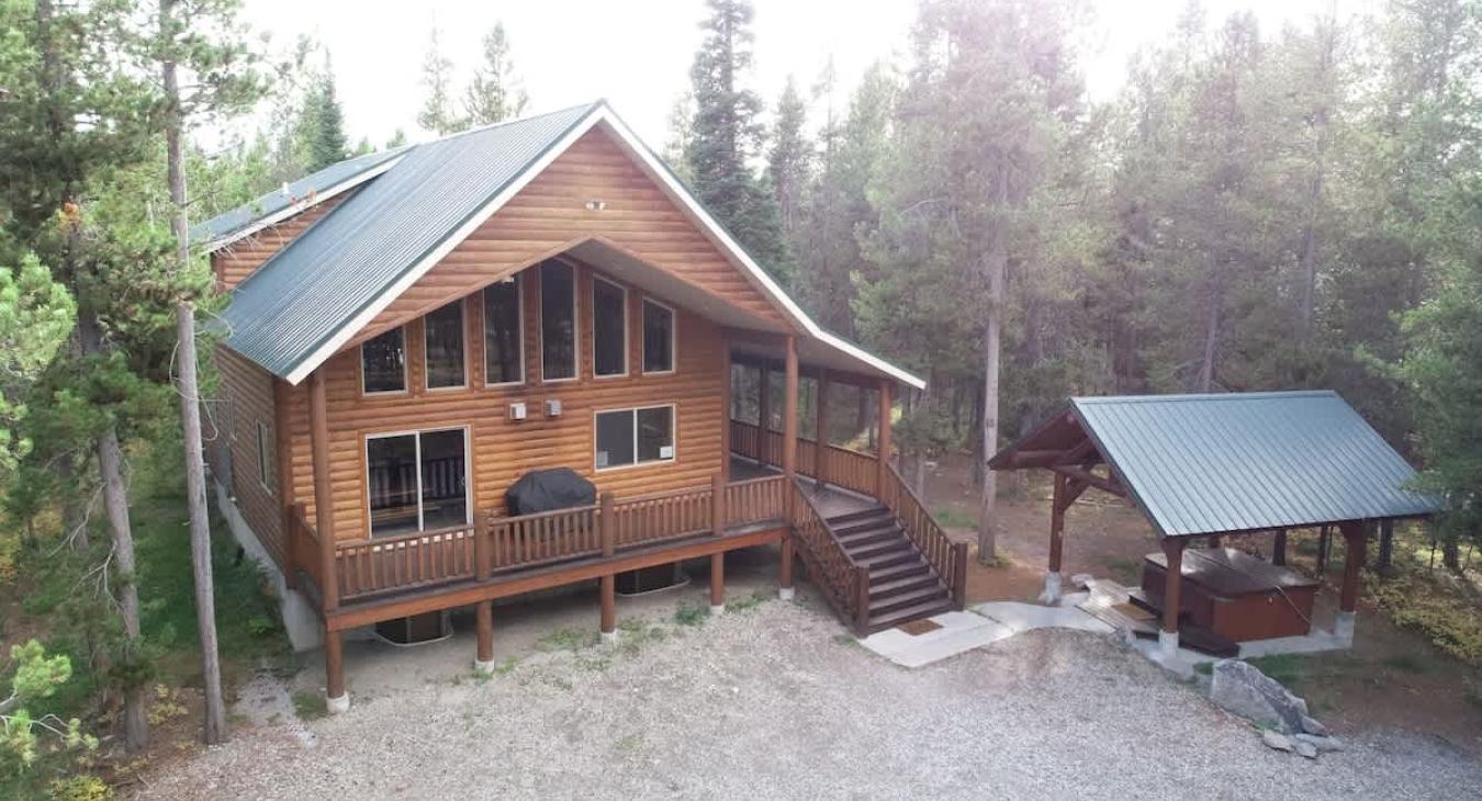 Welcome to Huckleberry Lodge.