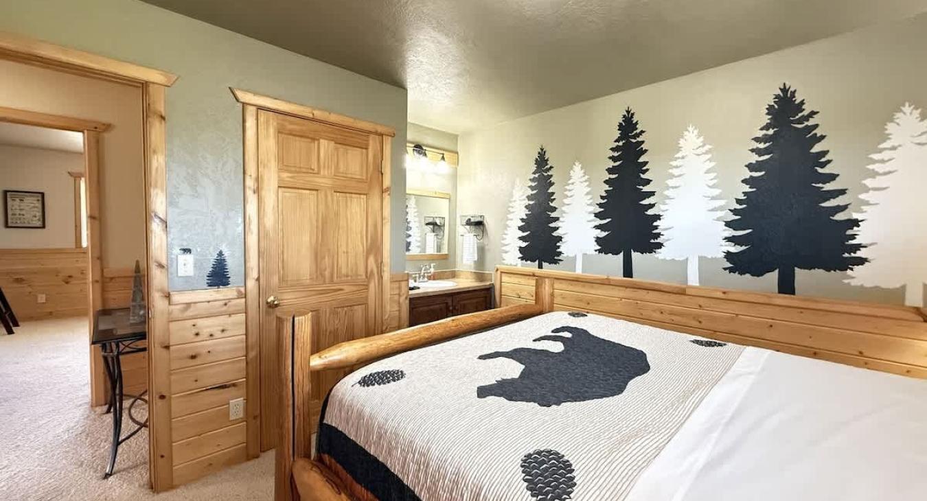 Sink and hand towel is available in the room.