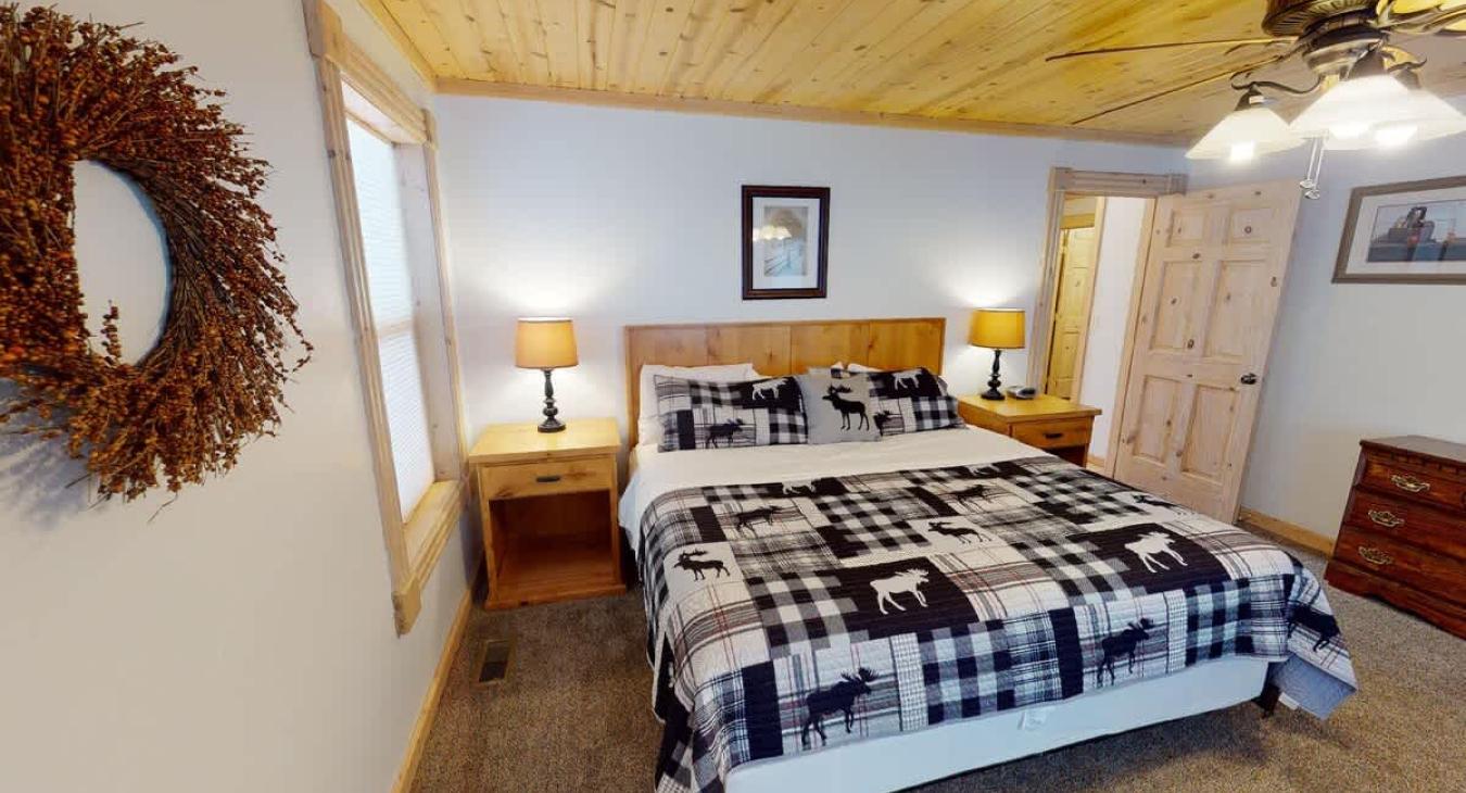 King bed perfect for 2 people.