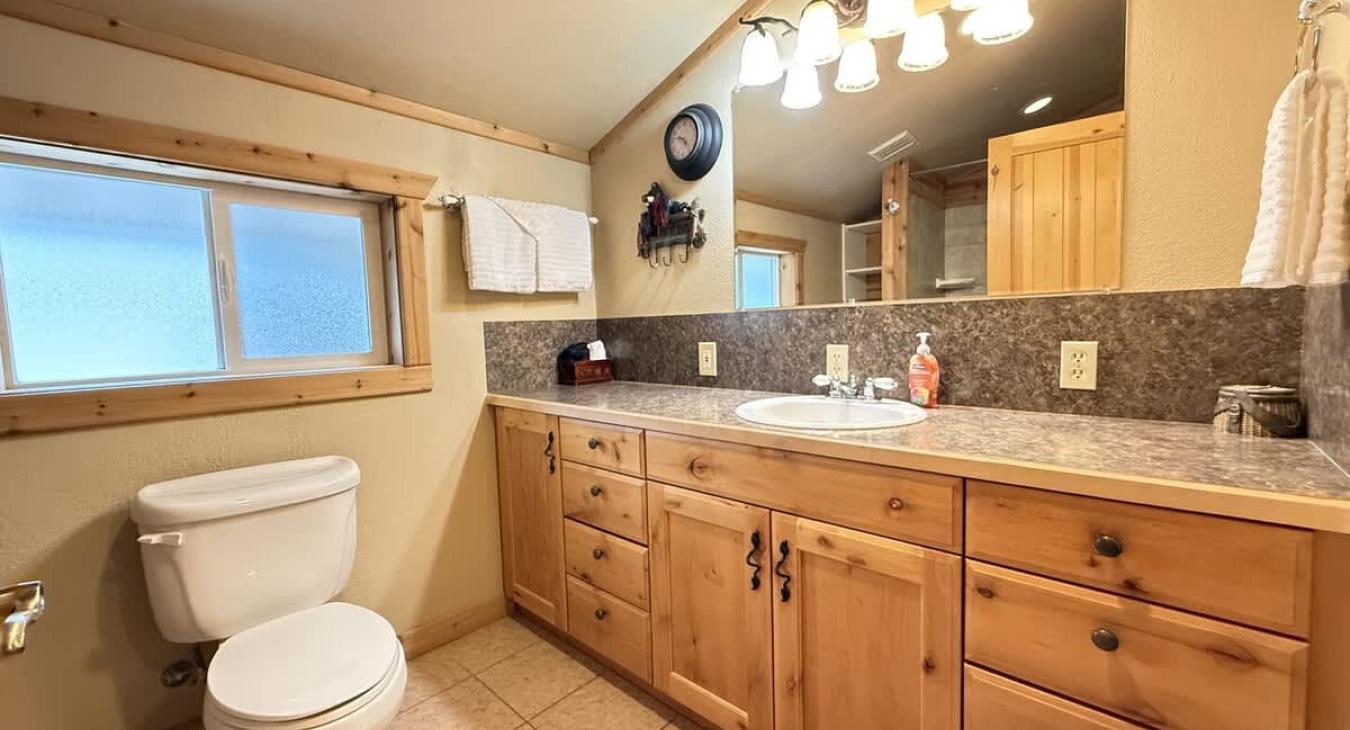 Upstairs private master bathroom.