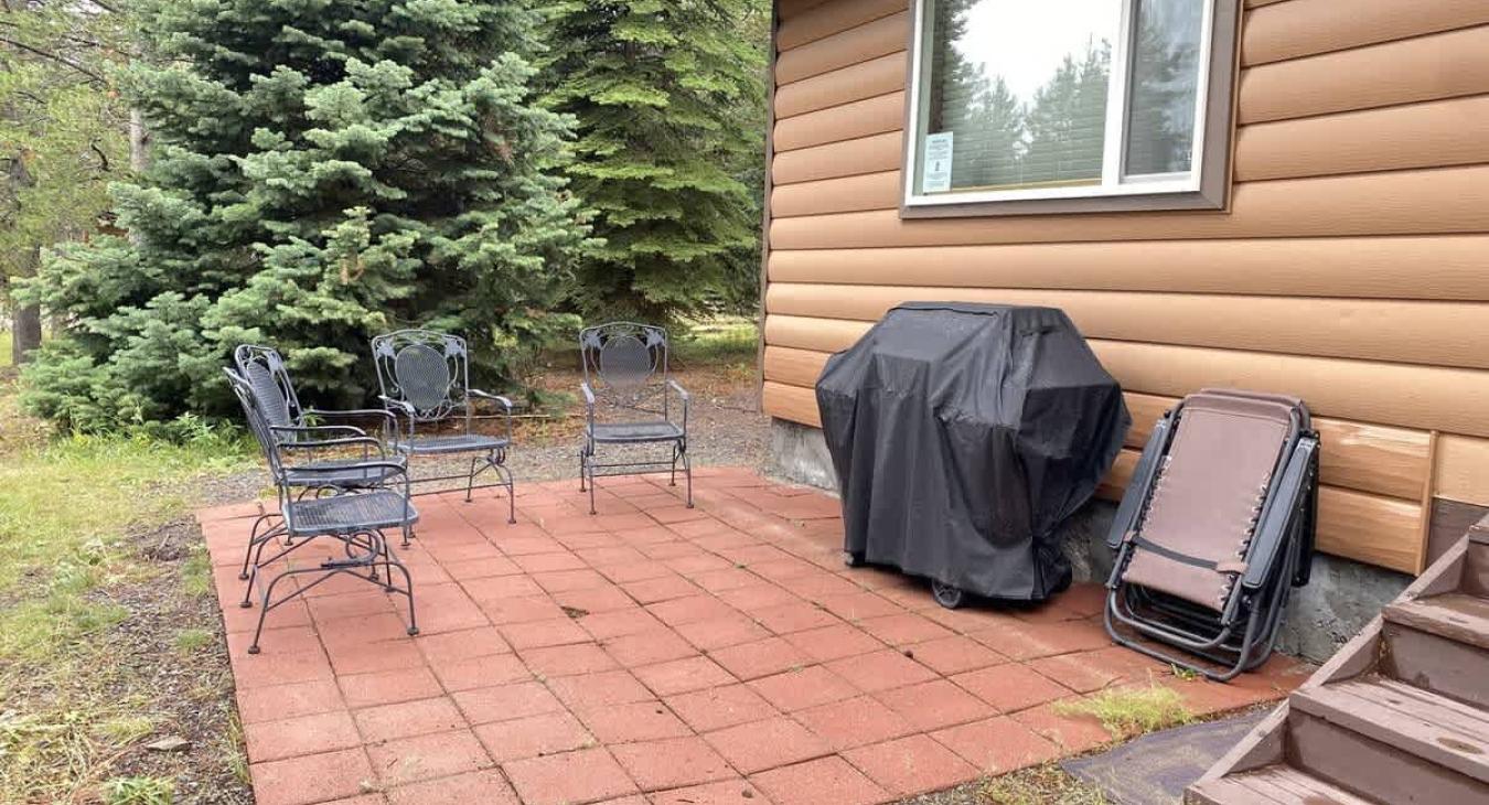 Patio to use the grill during your stay.
