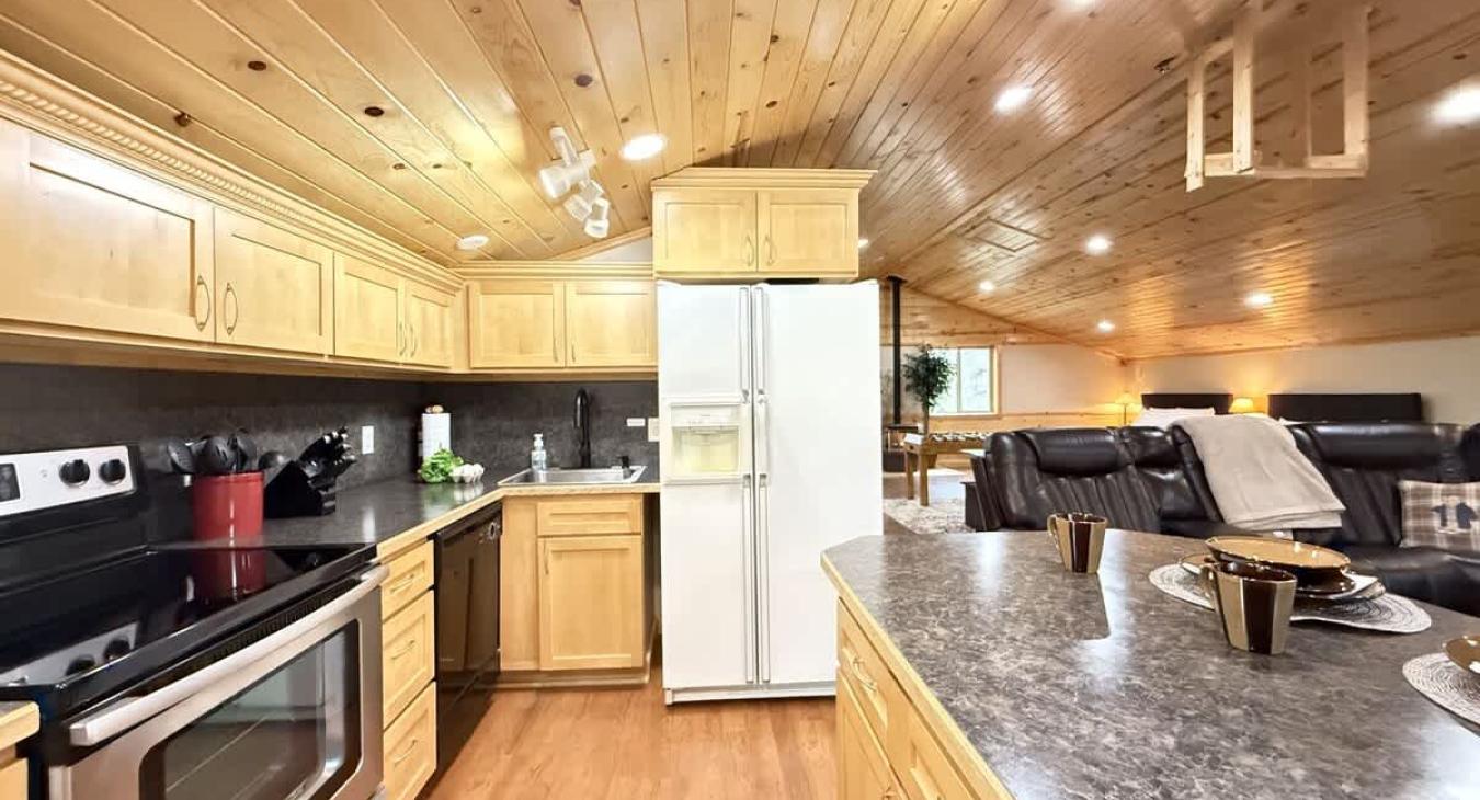 fully equipped kitchen for cooking