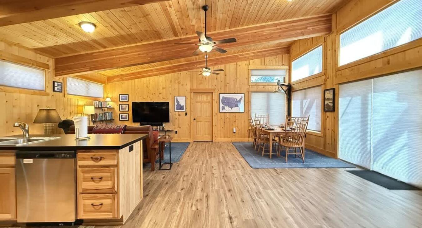 Lots of seating available at the dining area.