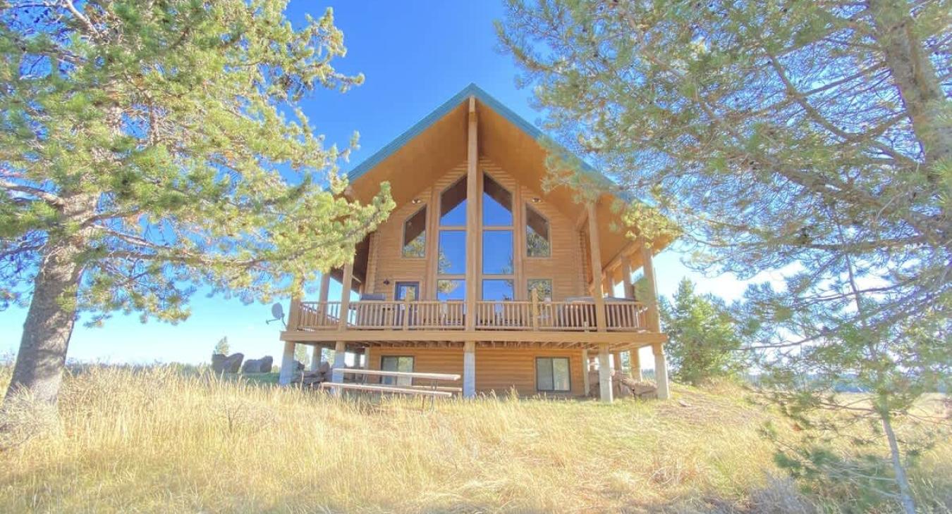 Lots of open windows.