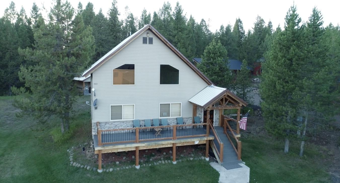 Welcome to Bear Creek Inn.