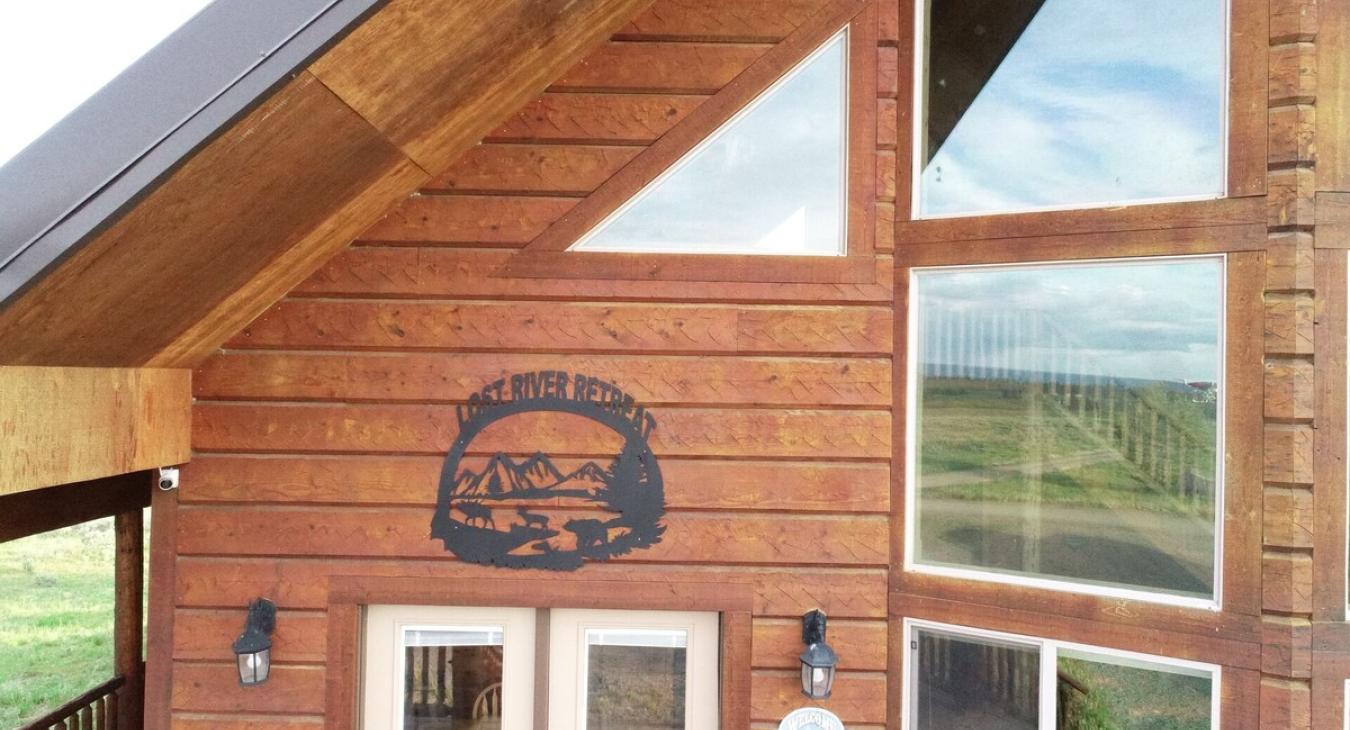 Welcome to Lost River Lodge