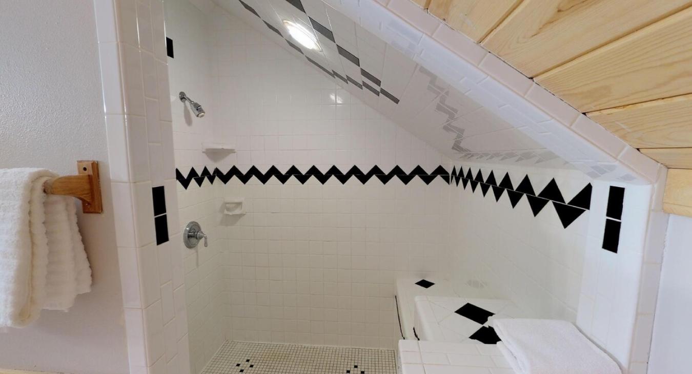 Large walk in shower in the ensuite bathroom.