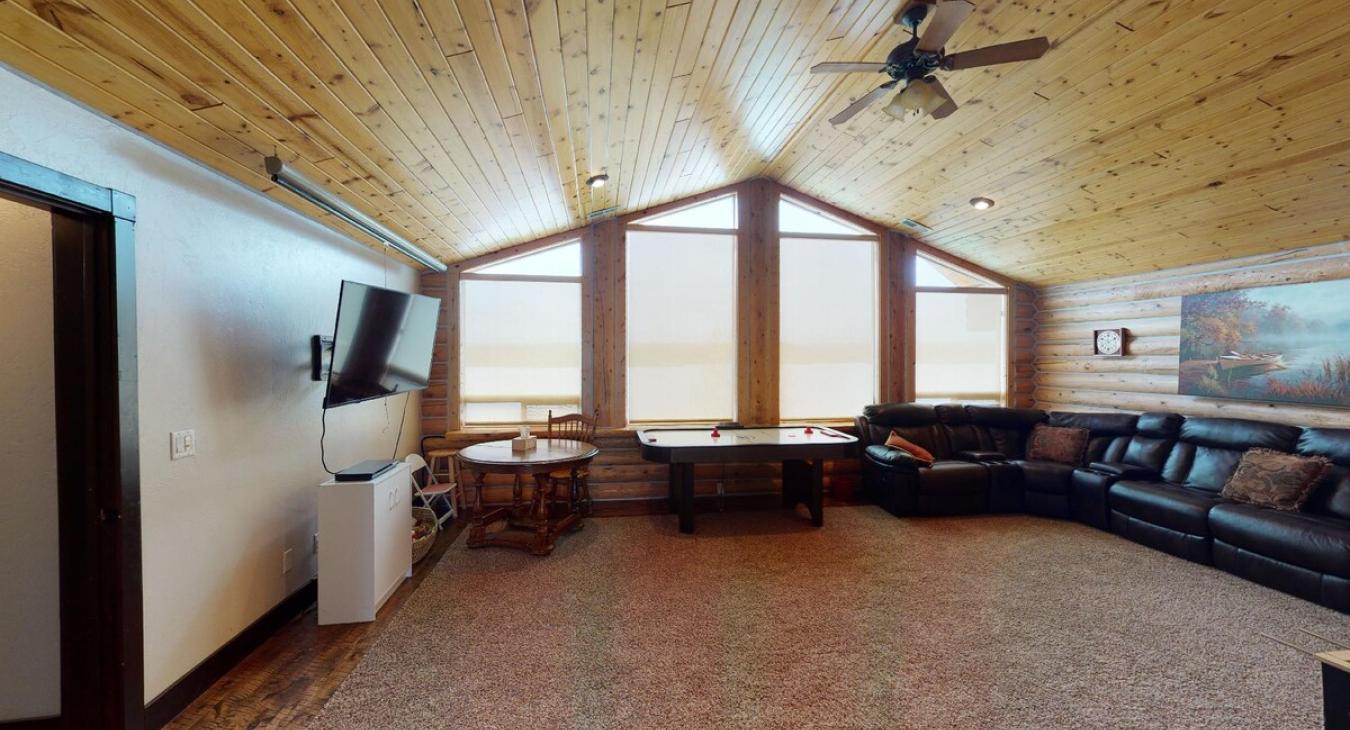 This cabin offers lots of natural lighting to illuminate the rooms.