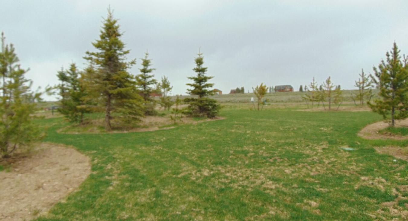 Enjoy the beautiful scenery of Island Park.