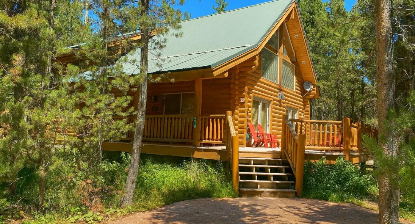 Welcome to Twenty One Pines.