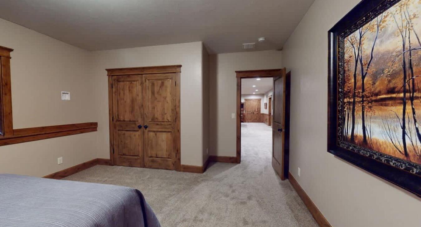 Closet with storage space to place your belongings during your stay.