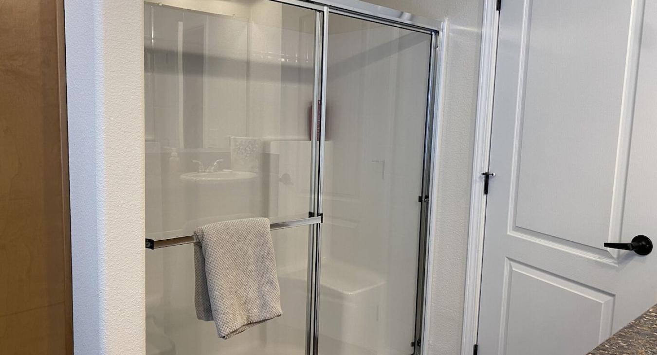 Photo of the standing shower.