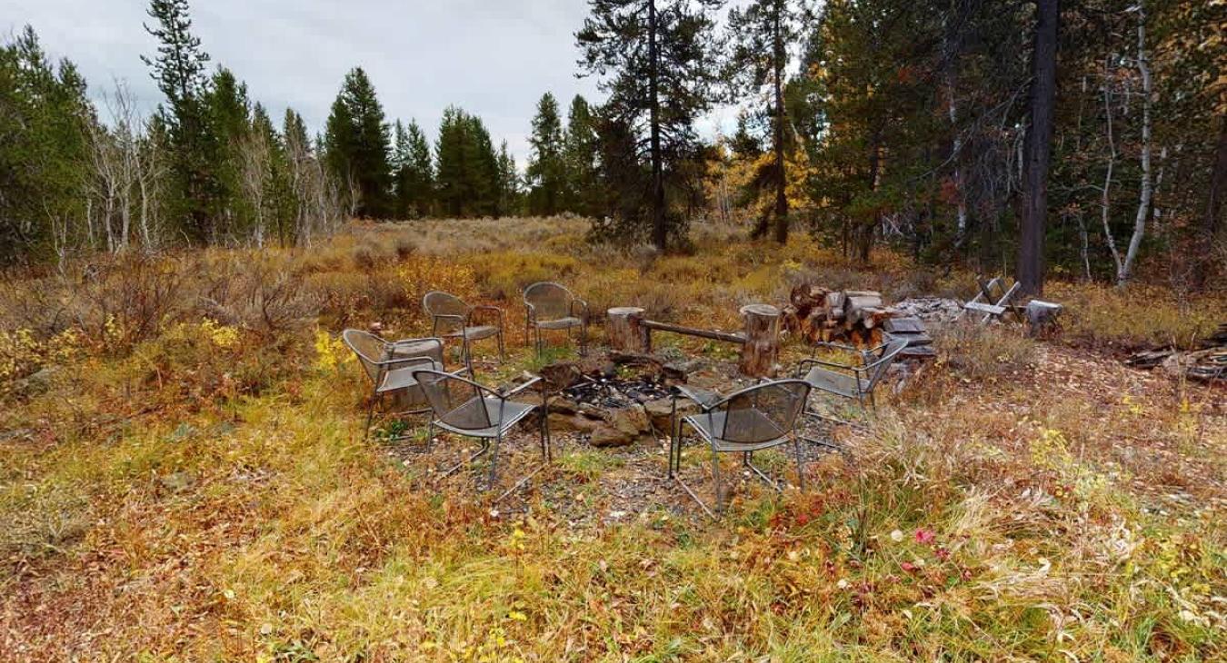 Outdoor firepit, make sure to bring your own firewood.