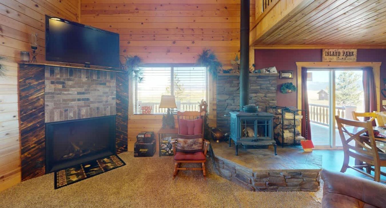 Downstairs there is a fireplace to warm up during your stay.