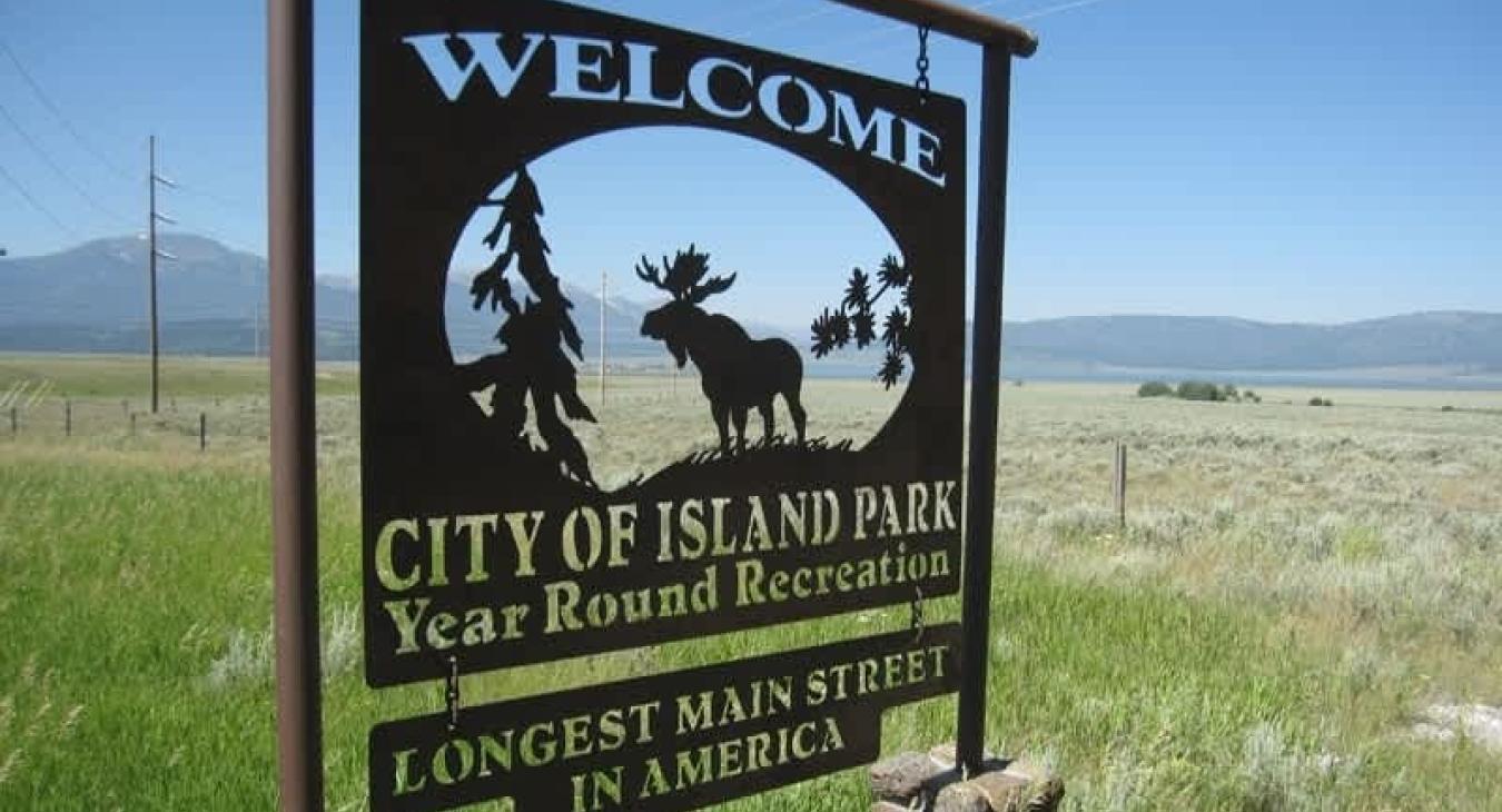 Welcome to Island Park.