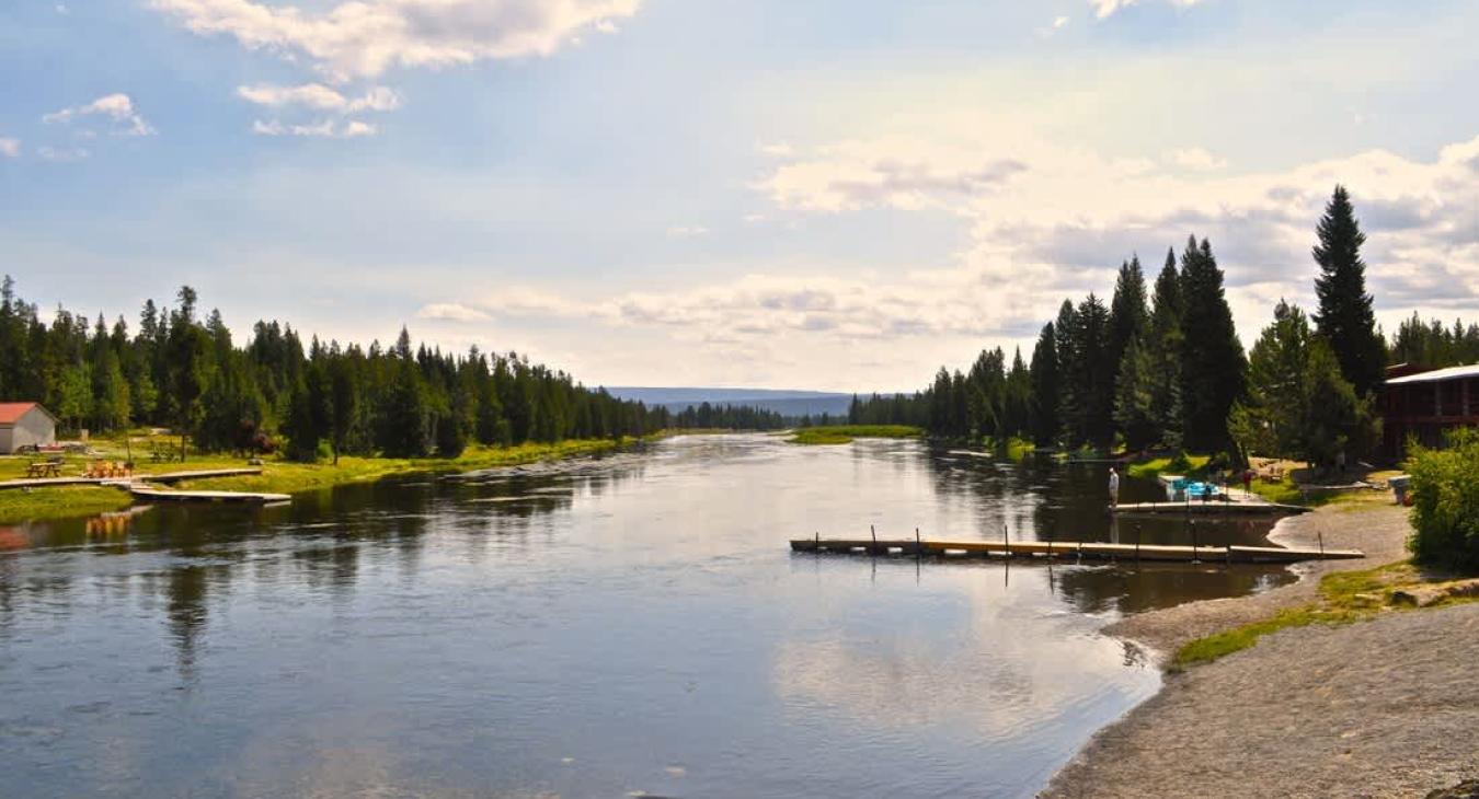 Beautiful landscapes nearby.