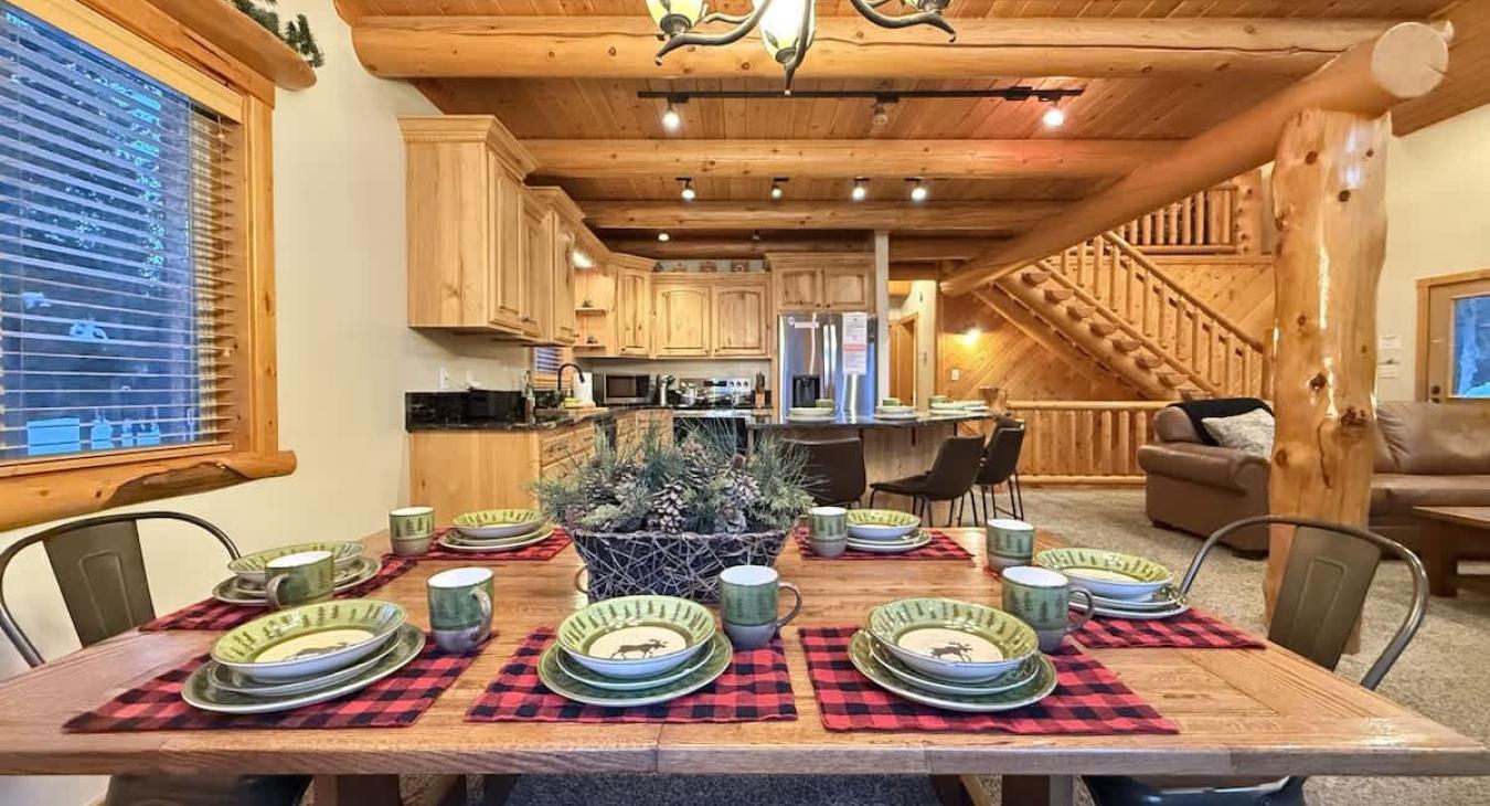 Huckleberry Lodge is perfect for large family gatherings with seating for everyone.
