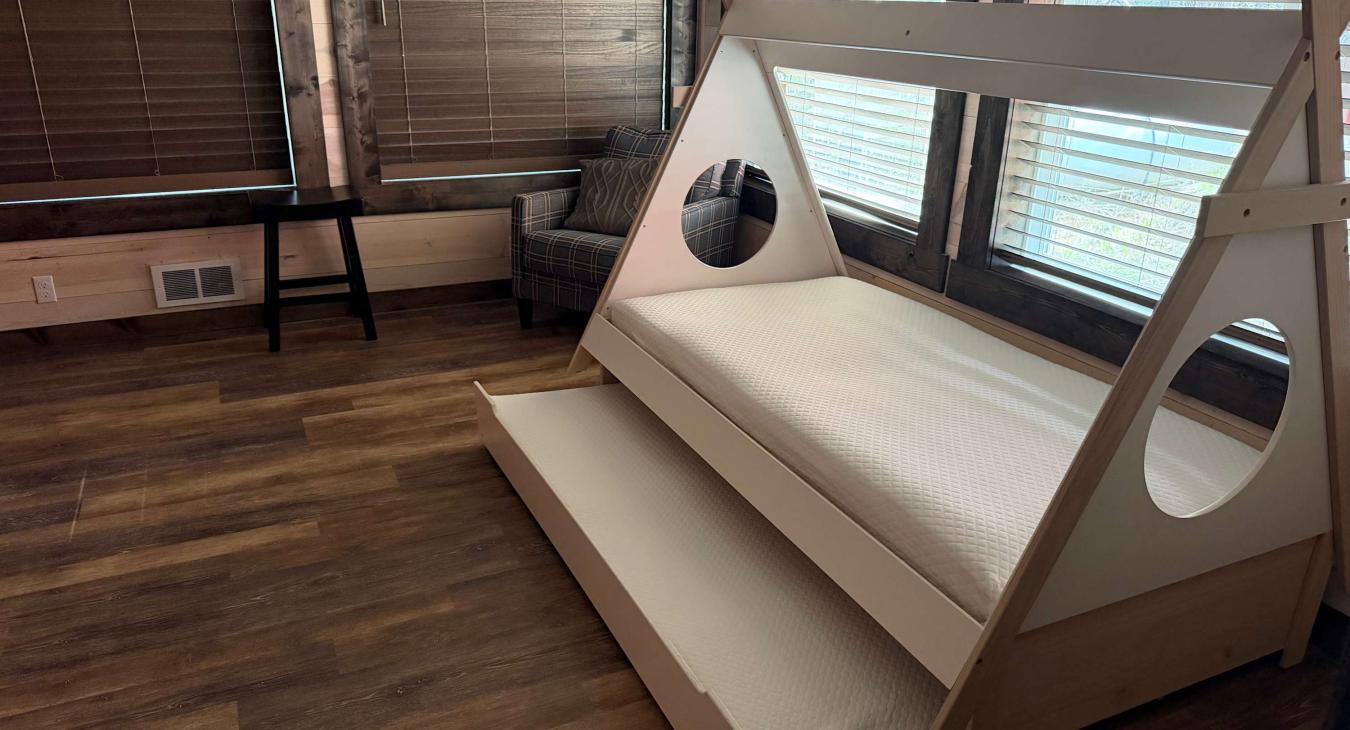 Twin trundle beds