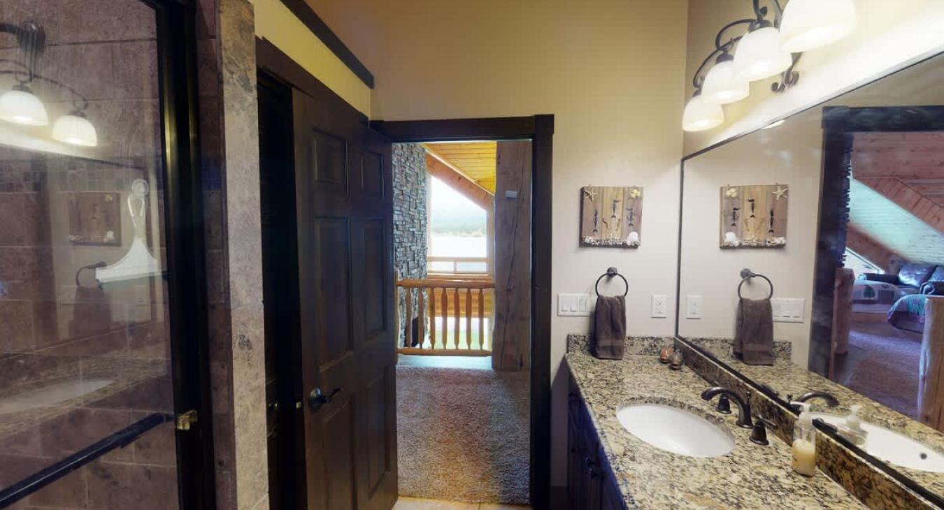 Fresh clean towels are provided to your during your stay.