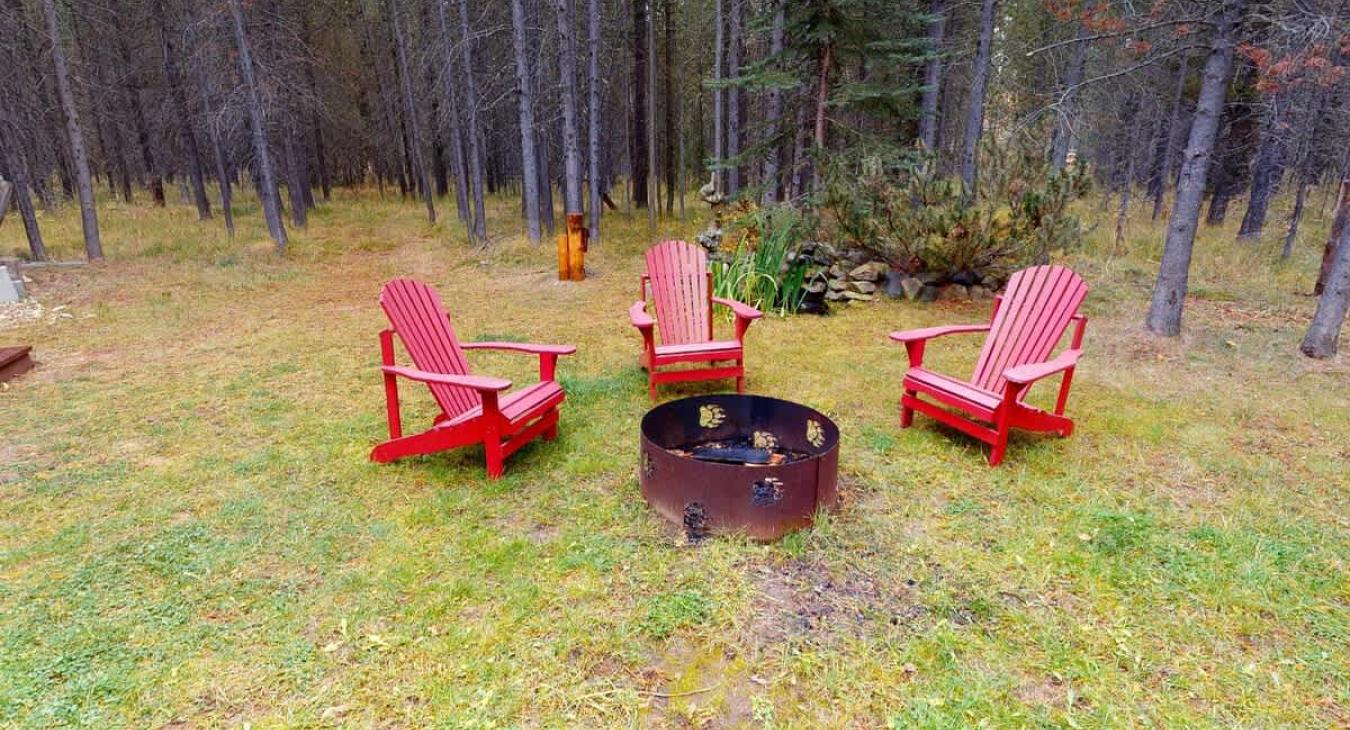 Firepit outside for them to enjoy.