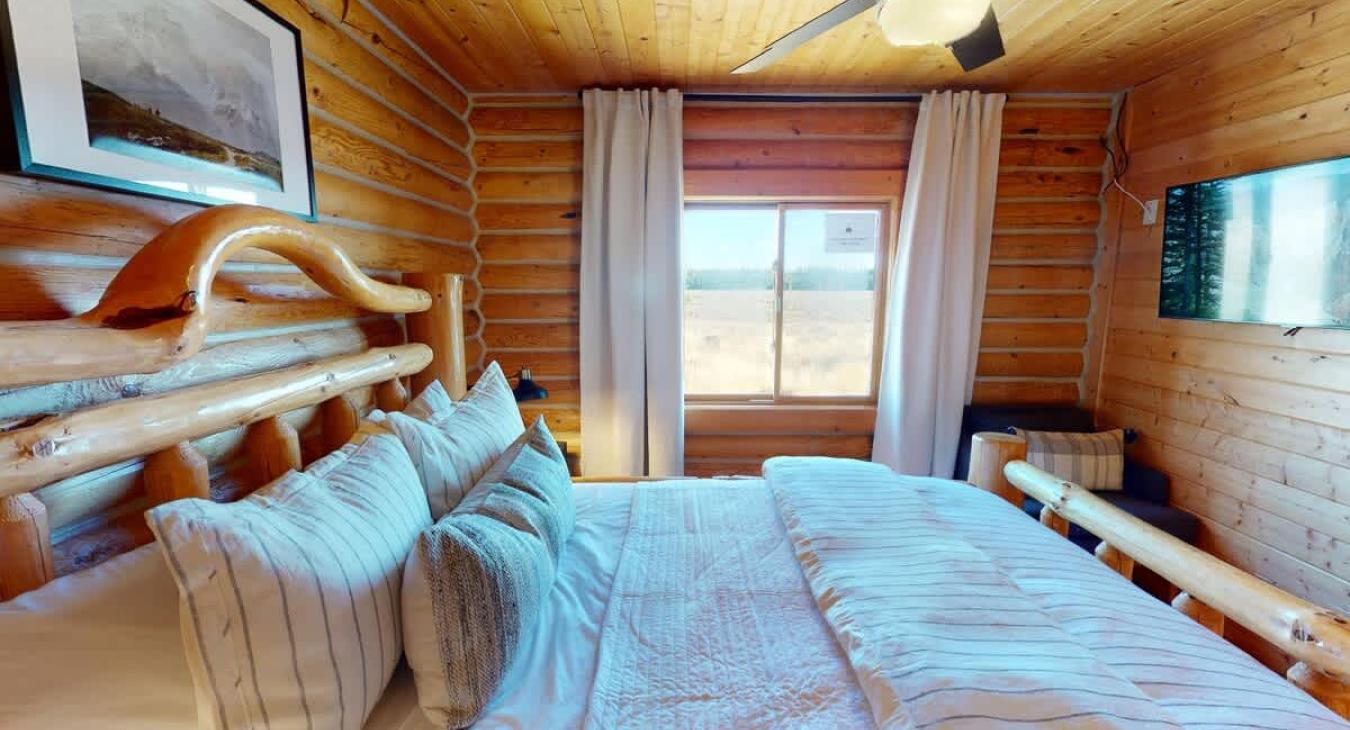 Beautifully decorated to enhance the beauty of the cabin.
