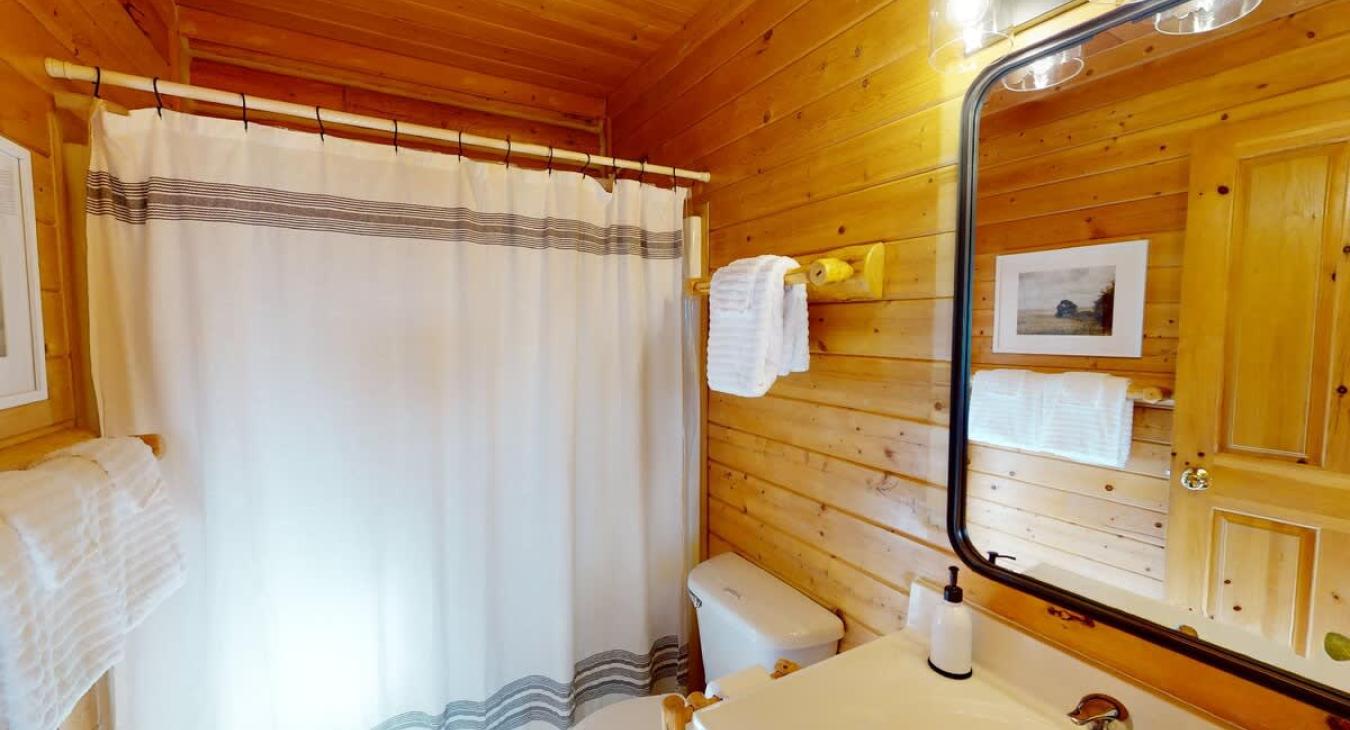 Fresh clean towels are provided to you during your stay.