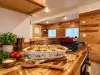 This kitchen might be small but it has everything you need to make delicious meals.
